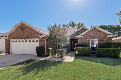 132 Hedgerow Lane, Lewisville, TX 75057 - Photo 1