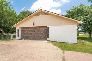 104 Sherry Lynn Dr, China Spring, TX 76633 - Photo 22