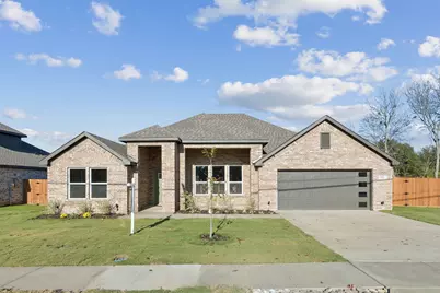 500 Mineral Wells Street, Terrell, TX 75160 - Photo 1