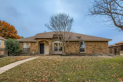 943 Aspen Drive, DeSoto, TX 75115 - Photo 1