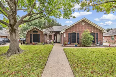 822 Crested Butte Drive, Hewitt, TX 76643 - Photo 1