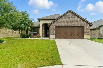 1629 Town Creek Circle, Weatherford, TX 76086 - Photo 1