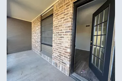 1421 S 12th Street #107, Waco, TX 76706 - Photo 1