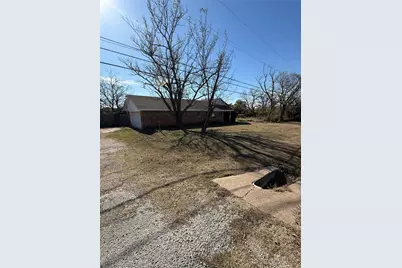 2419 S 1st Street W, Clyde, TX 79510 - Photo 1