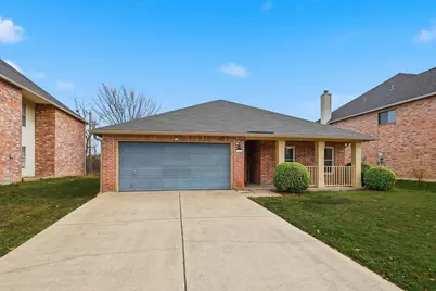 3148 Spyglass Drive, Grand Prairie, TX 75052 - Photo 1