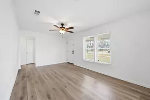 418 Russell St, White Settlement, TX 76108 - Photo 8