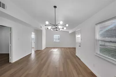 826 Jardin Drive, Mesquite, TX 75149 - Photo 6