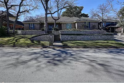 2300 Woodsong Trail, Arlington, TX 76016 - Photo 1