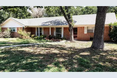 1220 NW 7th Avenue, Mineral Wells, TX 76067 - Photo 1