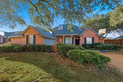 3318 Summergrove Drive, Arlington, TX 76001 - Photo 1