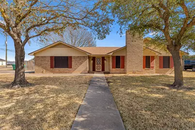 546 Karen Drive, Robinson, TX 76706 - Photo 1