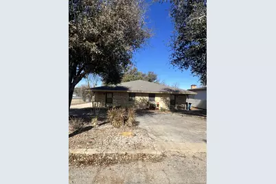 1312 W Dyer Street, Breckenridge, TX 76424 - Photo 1