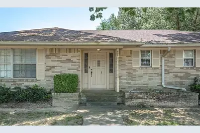 439 Main, Van, TX 75790 - Photo 1