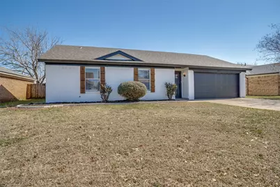6009 Maple Springs Drive, Arlington, TX 76001 - Photo 1