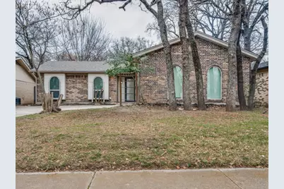 5402 Holly Trail, Arlington, TX 76016 - Photo 1