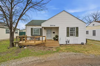 3904 Memorial Drive, Beverly Hills, TX 76711 - Photo 1