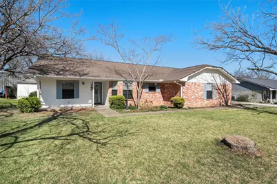 107 Elmore Drive, Woodway, TX 76712 - Photo 1