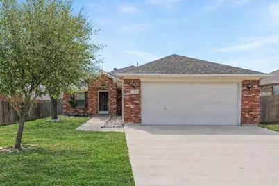 2720 Hilcroft Avenue, Denton, TX 76210 - Photo 1