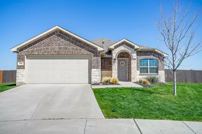 800 Amberwood Court, Fort Worth, TX 76052 - Photo 1