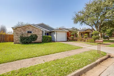 3921 Seven Gables Street, Fort Worth, TX 76133 - Photo 1
