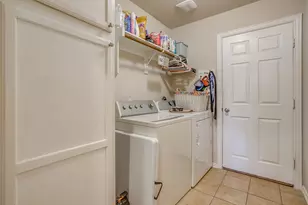 1085 Saint Andrews Dr, Burleson, TX 76028 - Photo 32