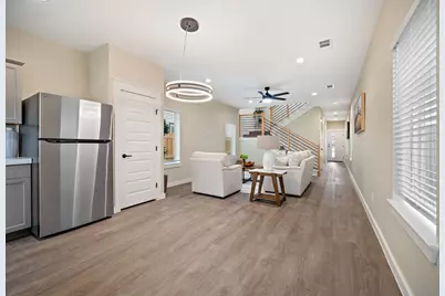 2526 Peabody, Dallas, TX 75215 - Photo 10