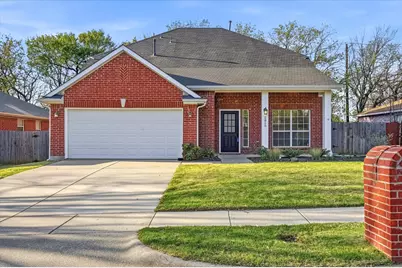 2816 Memorial Drive, Denton, TX 76210 - Photo 1