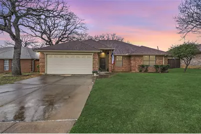 1916 Canterbury Circle, Fort Worth, TX 76112 - Photo 1