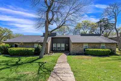 10010 Burgundy Lane, Woodway, TX 76712 - Photo 1