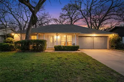 3002 Lynnwood Drive, Arlington, TX 76013 - Photo 1