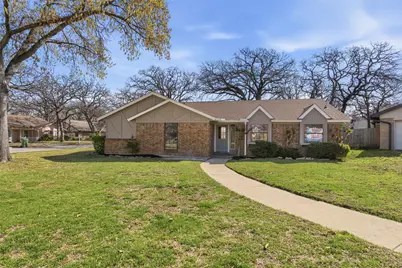 3801 Pleasant Wood Court, Arlington, TX 76016 - Photo 1