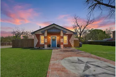 2300 Gurley Avenue, Waco, TX 76706 - Photo 1