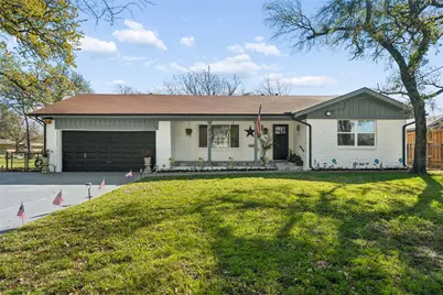 911 Vine Street, Euless, TX 76040 - Photo 1