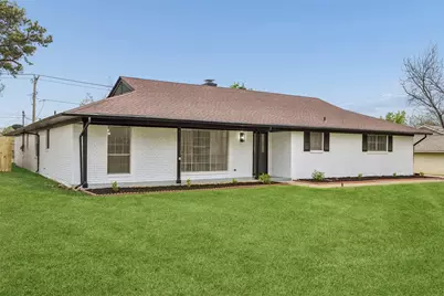 1702 Northcrest Drive, Arlington, TX 76012 - Photo 1