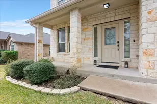 6717 Cold Water Dr, Waco, TX 76712 - Photo 4