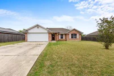 113 Bobcat Drive, Lacy Lakeview, TX 76705 - Photo 1