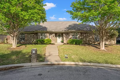 2103 Lake Country Drive, Arlington, TX 76012 - Photo 1