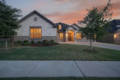 4409 Terraview Drive, Arlington, TX 76001 - Photo 1