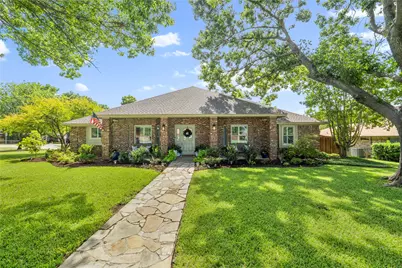 2700 Oak Trail Court, Dalworthington Gardens, TX 76016 - Photo 1