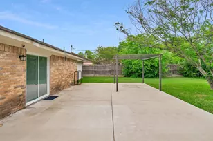 445 Parkridge Blvd, Burleson, TX 76028 - Photo 30