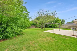 445 Parkridge Blvd, Burleson, TX 76028 - Photo 32