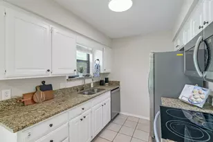 445 Parkridge Blvd, Burleson, TX 76028 - Photo 12