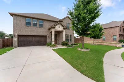 976 E Villas Court, Lewisville, TX 75067 - Photo 1