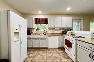 310 W 15th St, Irving, TX 75060 - Photo 22