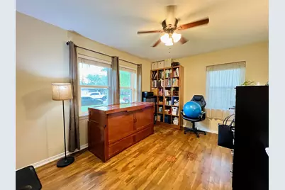 310 W 15th Street, Irving, TX 75060 - Photo 16