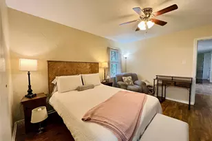310 W 15th St, Irving, TX 75060 - Photo 8