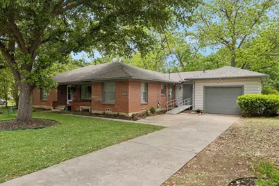 206 S Davis Drive, Arlington, TX 76013 - Photo 1