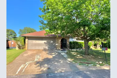 6917 Penhurst Drive, Fort Worth, TX 76133 - Photo 1