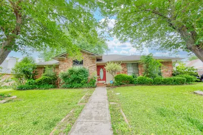 701 E Jacob Street, Pilot Point, TX 76258 - Photo 1