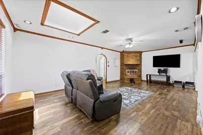 2010 Warwick Drive, Arlington, TX 76015 - Photo 6